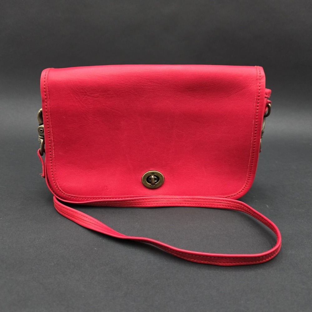 Hush Puppies Red Leather Purse Shoulder Bag Kiss Lock Vintage